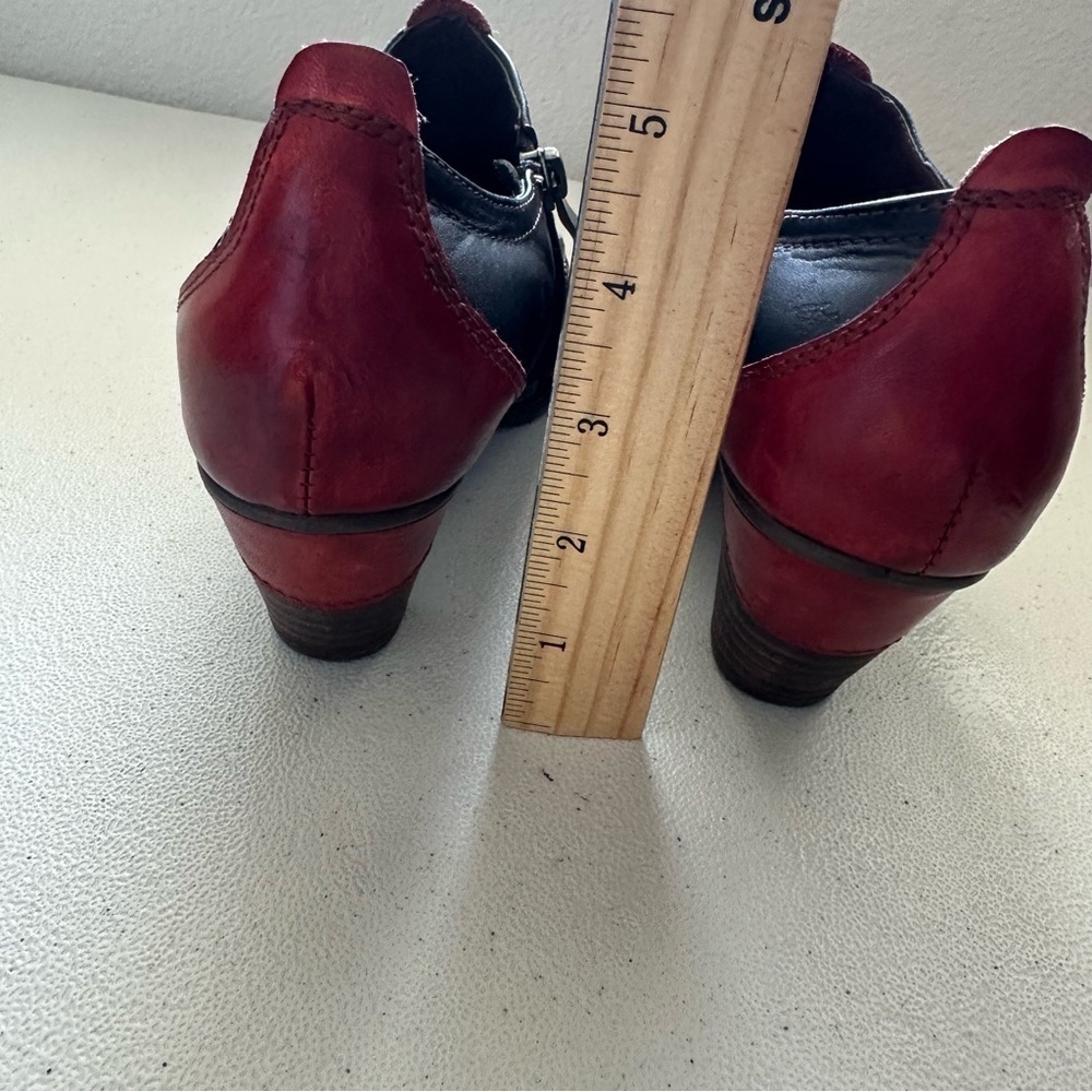 Spring Step L'Artiste Arabella Ankle Booties Side Zip Red/Black leather - Picture 8 of 9